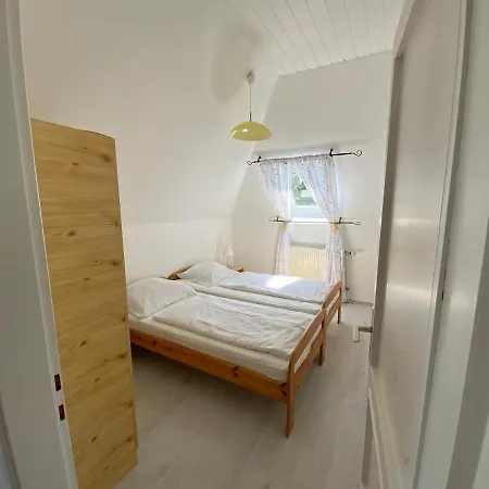 Vazsonyi Vendeghaz Apartment *