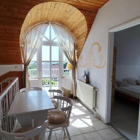 Vazsonyi Vendeghaz Apartament *